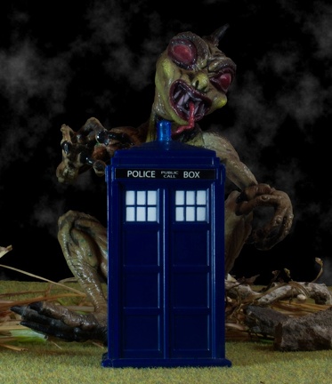 Chupacabra and Tardis (15923 visits)