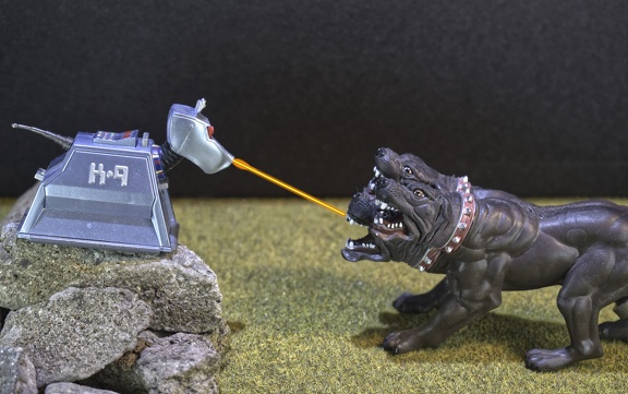 K9 vs Cerberus (9498 visits)