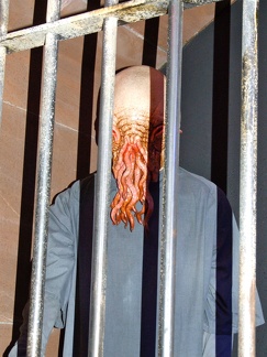 Caged Ood