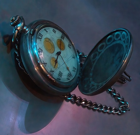 The Doctor's Fob Watch (7207 visits)