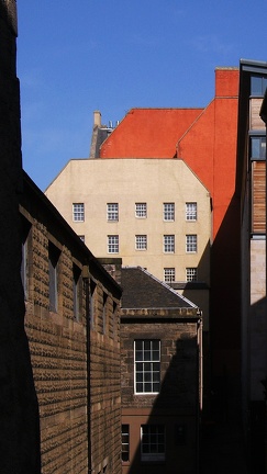 Edinburgh Skyline (1857 visits)